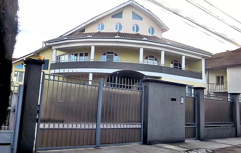 vila-voicu-panzar-turda-2-1024x649