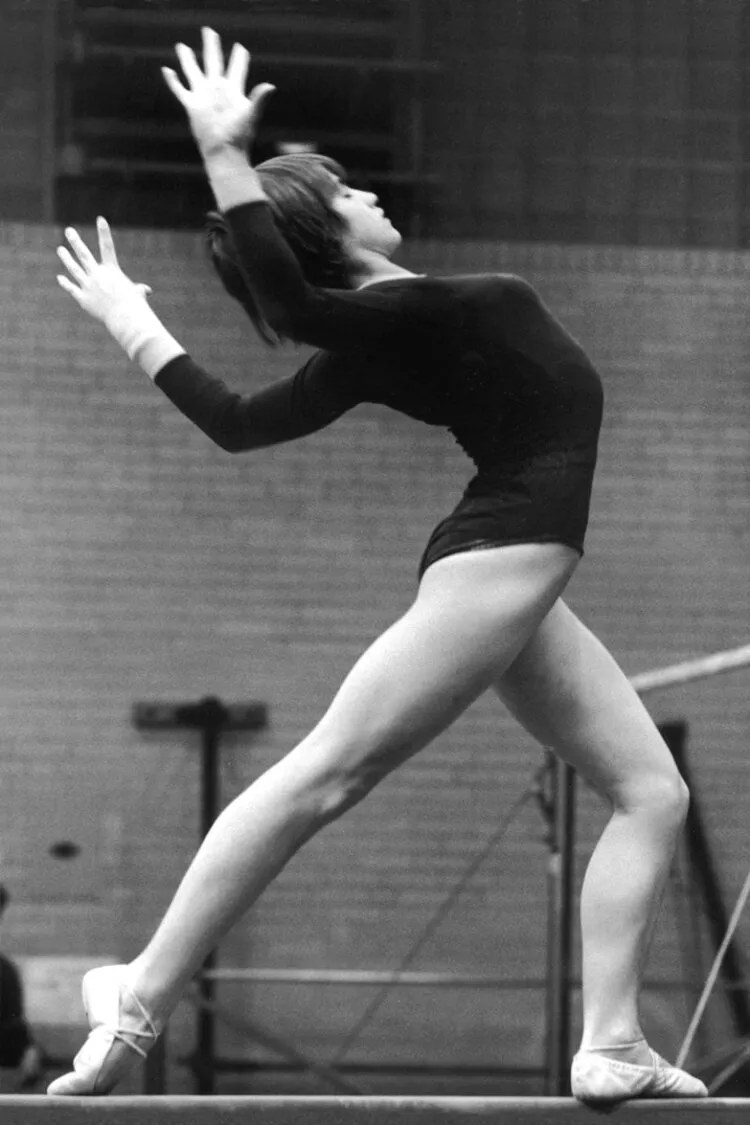 Cursuri gratuite de gimnastică la Otopeni, coordonate de o fostă olimpică