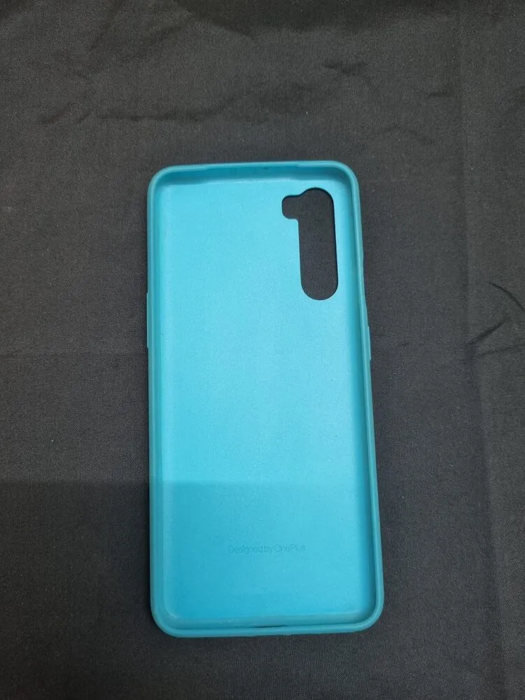 Aplicații malițioase pot obține control total al OnePlus fără permisiuni