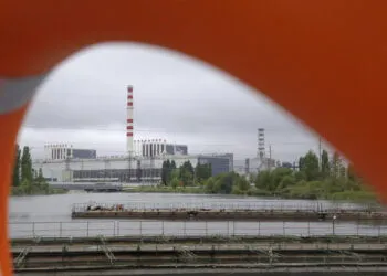 Dronă ucraineană lovește turnul de răcire al unui reactor din centrala Kursk