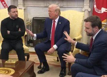 Trump cere lui Zelenski să oprească atacurile asupra rafinăriilor rusești
