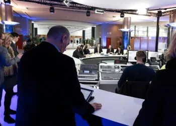 Mureșan are 10 zile pentru negocieri privind formarea majorității parlamentare