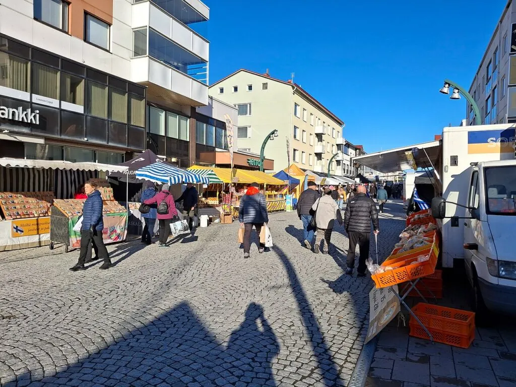 Târguri de toamnă cu produse locale în mai multe orașe ale țării