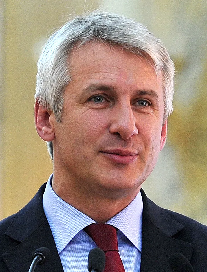 Teodorovici denunță renunțarea la dreptul de veto al României în UE