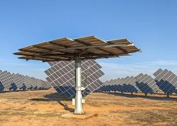Panourile solare asigură peste jumătate din energia electrică din țară