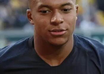 Mbappe, țintă de protest la derby-ul Atletico–Real Madrid