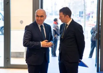 Guvernul Mureșan preluează miniștri din formula Bolojan