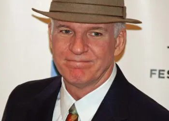 Steve Martin: de la ghiduri Disneyland la cinci Grammy și Oscar onorific