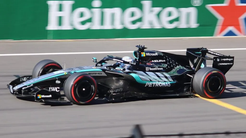 Mercedes depășește Ferrari la victorii în istoria Formulei 1