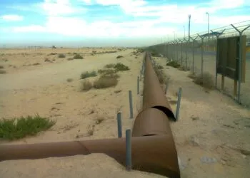 Arabia Saudită închide conducta de petrol Est-Vest după atac cu dronă