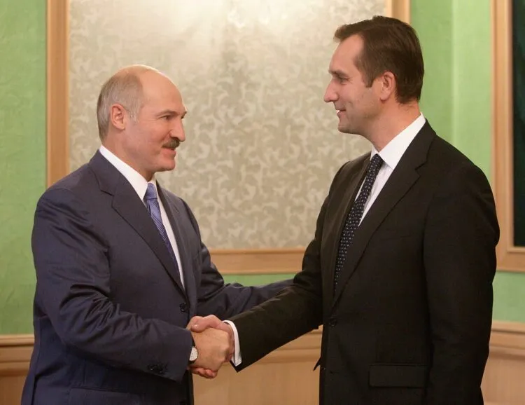 Lukașenko caută să negocieze cu Occidentul, riscând legăturile cu Putin