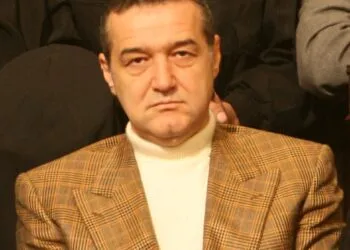 Becali îi dă lui Reghecampf mână liberă la FCSB timp de zece meciuri