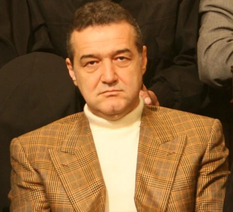 Becali îi dă lui Reghecampf mână liberă la FCSB timp de zece meciuri