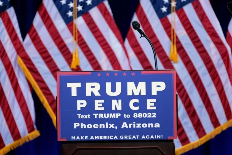 Trump lansează sondaj pentru redenumirea inteligenței artificiale