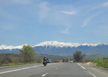 Doi turiști salvați din Munții Făgăraș după cinci ore de operațiune