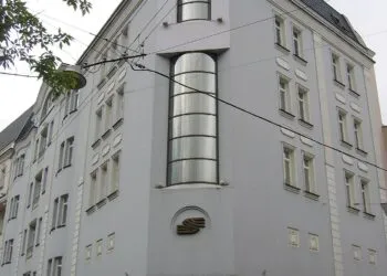 ANAF controlează simultan 180 de case de schimb valutar din țară