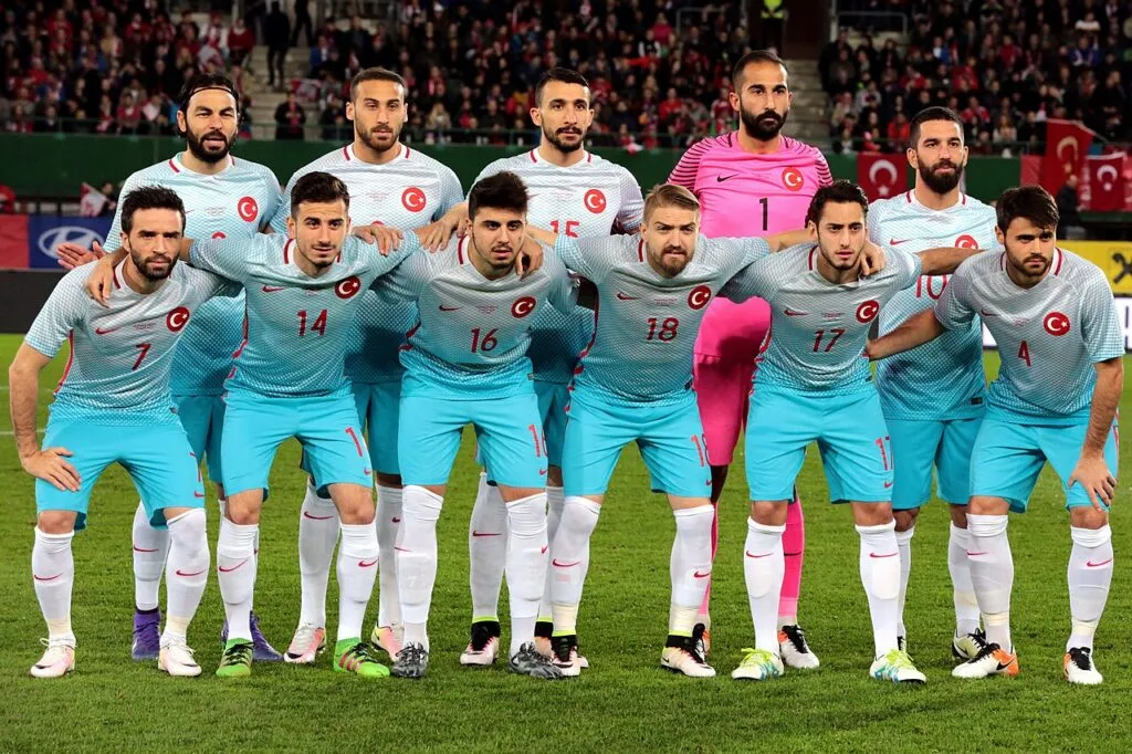 Galatasaray primește Barcelona în runda a doua a Ligii Campionilor