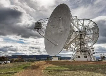 Astronomii detectează prima emisie radio de la o exoplanetă îndepărtată
