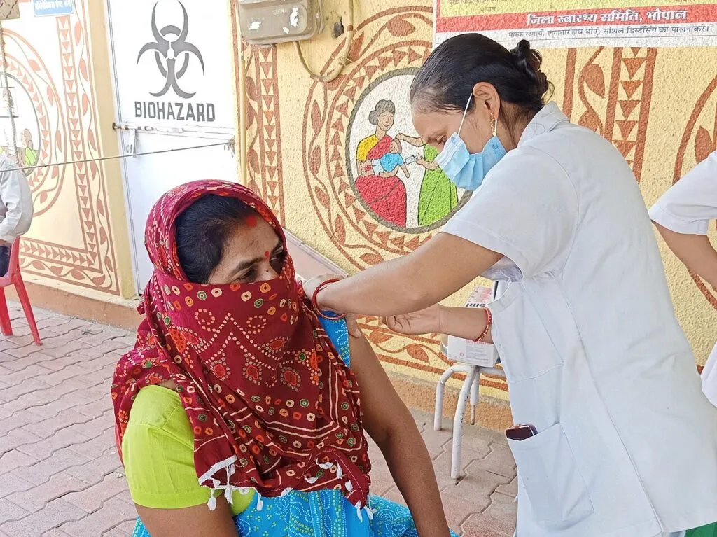 Medicii cer vaccinare antigripală din timp, doar 7% dintre români s-au imunizat