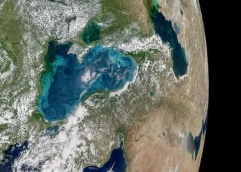 Marinar decedat după ce o navă a fost lovită de drone în Marea Neagră