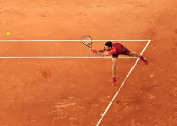 Djokovic avansează la Basel după victoriei în fața lui Humbert