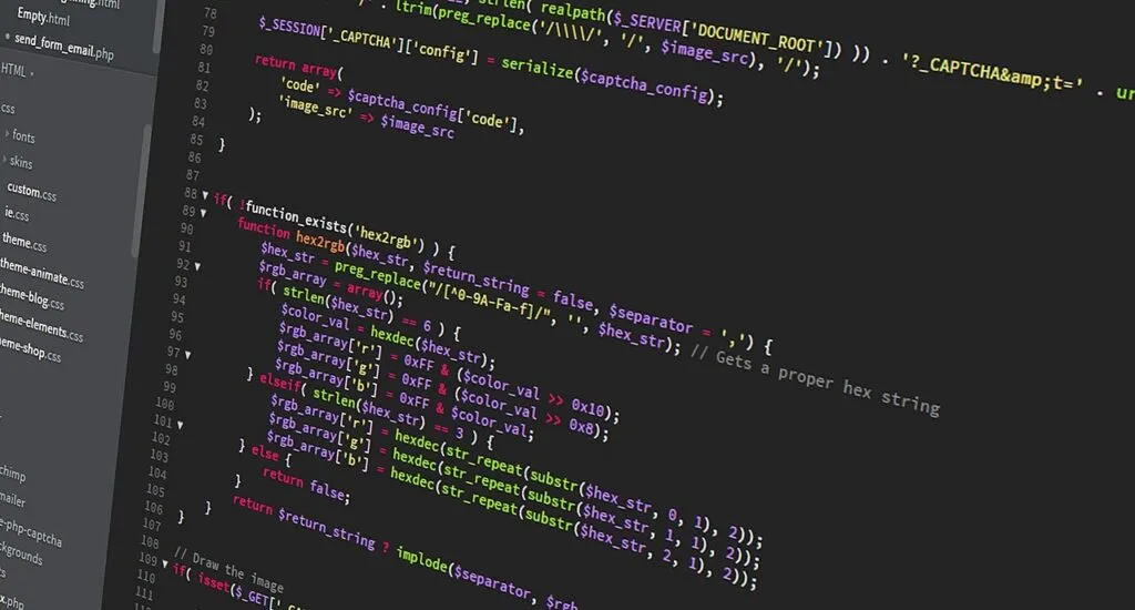 PHP lansează patch urgent pentru două vulnerabilități critice de execuție cod
