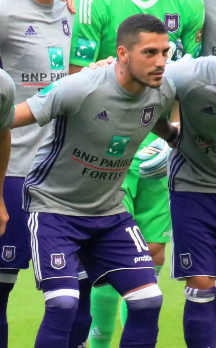 Stanciu preferă să rămână la Dalian Yingbo, zdruncini pentru FCSB și U Cluj