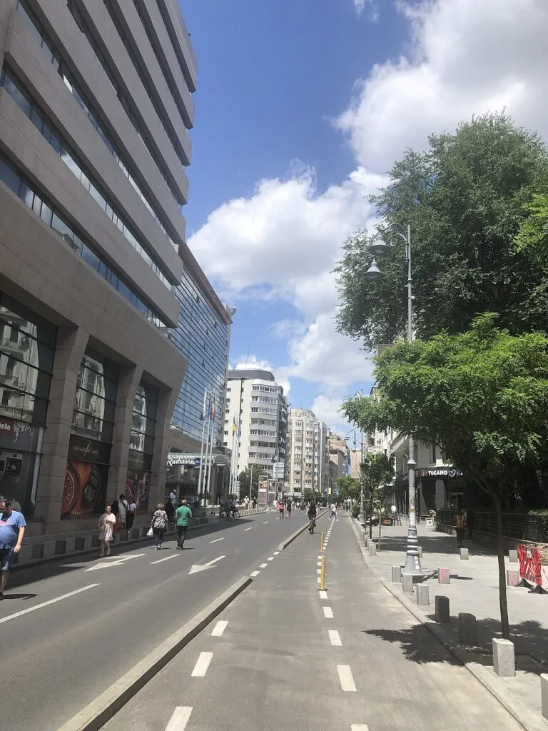 Calea Victoriei devine pietonală în penultimul weekend al proiectului „Străzi Deschise
