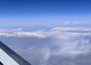 Pilotul Flydubai rănit de copilot povestește cum a salvat pasagerii