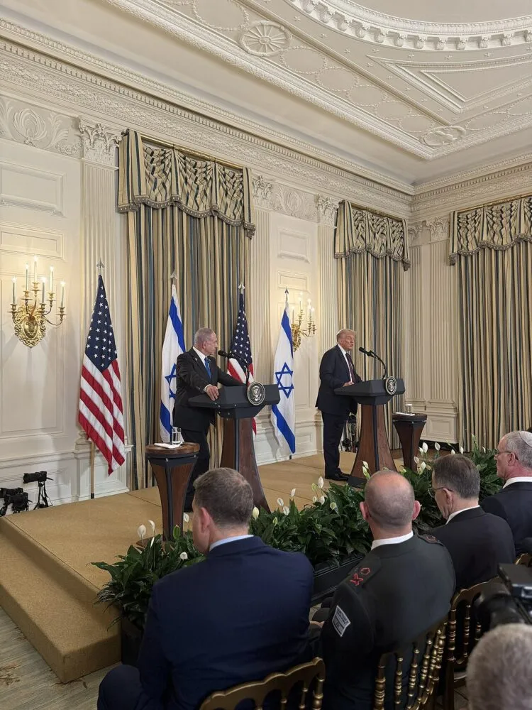 Trump compară tăcerea Rusiei asupra ciupei cu ascunderea Chinei la COVID