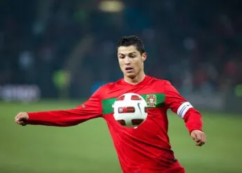 Ronaldo investește 20 de milioane de euro într-o fabrică de apă în Portugalia